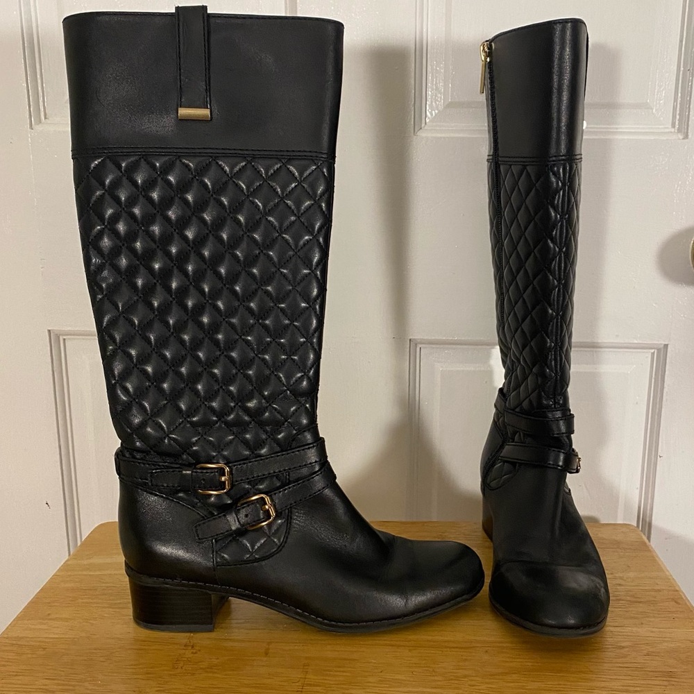 Black quilted boots